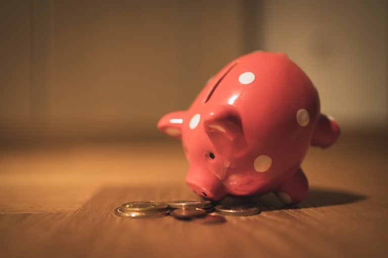 FD vs. Savings Account: How an FD Calculator Can Help You Decide?