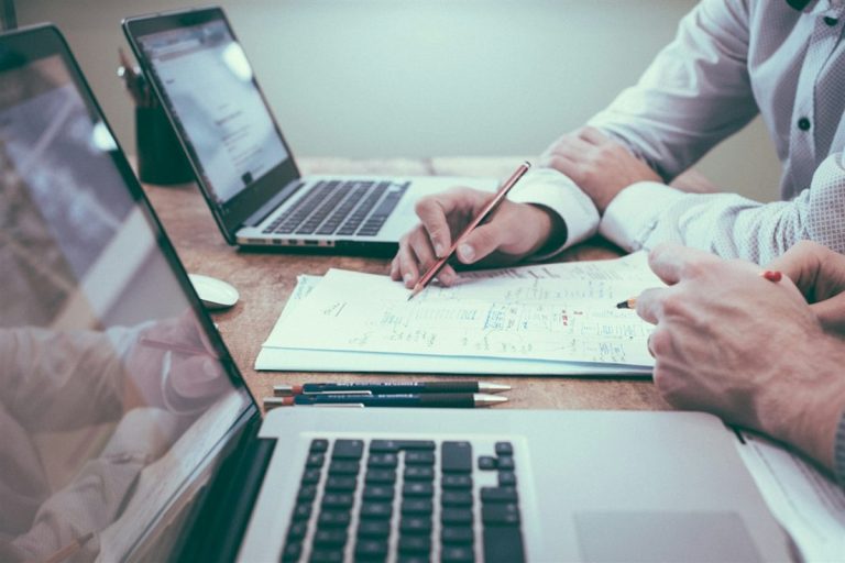 Financial advisor consultation meeting for National Pension System retirement planning